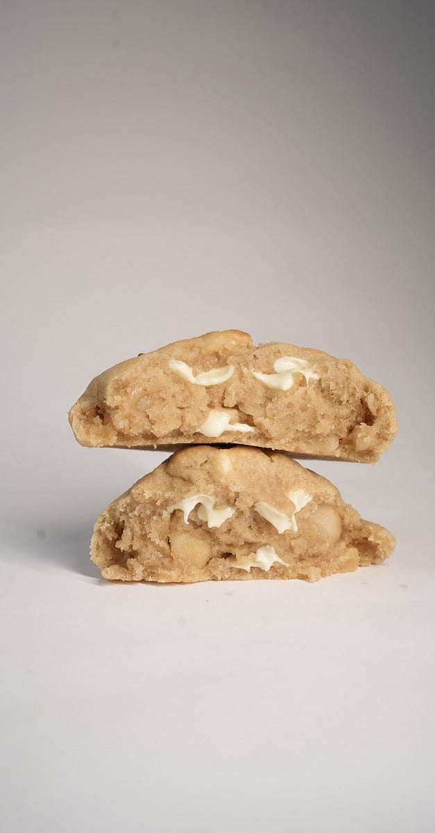 Macadamia Nut & White Chocolate